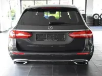 Gebraucht Mercedes E400 Avantgarde 330 PS (242 kW) 2023 Grau Limousine