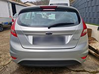 Gebraucht Ford Fiesta 82 PS (60 kW) 2012 Silber Kleinwagen