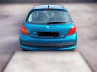 gebraucht Peugeot 207 in traumhaftem Blau