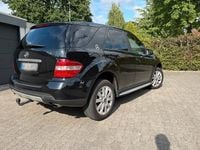Gebraucht Mercedes ML280 190 PS (139 kW) 2006 Schwarz SUV