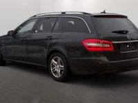 Gebraucht Mercedes E220 170 PS (125 kW) 2011 Schwarz Kombi