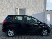 Second-hand Ford B-MAX Trend 101 CP (74 kW) 2015 Negru Monovolum