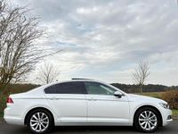 Gebraucht VW Passat 120 PS (88 kW) 2017 Weiß Limousine
