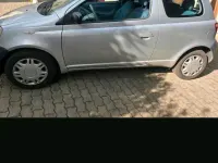 Gebraucht Toyota Yaris 68 PS (50 kW) 2002 Silber Kleinwagen