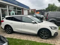 Gebraucht Ford Focus Active 125 PS (91 kW) 2019 Weiß Limousine