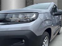 Neu Opel Combo 131 PS (96 kW) 2025 Lack grau artense/typ aussenve Kombi