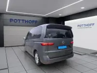 Gebraucht VW Multivan Life 218 PS (160 kW) 2022 Grau Van / Kleinbus