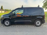 Gebraucht Opel Combo Selection 131 PS (96 kW) 2020 Onyx schwarz/black Van / Kleinbus
