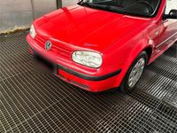 Gebraucht VW Golf VIII 75 PS (55 kW) 2021 Rot Kleinwagen