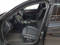 Gebraucht BMW 520 M Sport 190 PS (139 kW) 2022 Saphirschwarz metallic Kombi