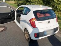 Gebraucht Kia Picanto 69 PS (50 kW) 2013 Weiß Kleinwagen