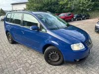 Gebraucht VW Touran Basis 101 PS (74 kW) 2004 Blau Van / Kleinbus