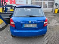 Gebraucht Skoda Fabia 70 PS (51 kW) 2009 Blau Limousine