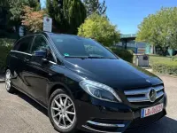 Gebraucht Mercedes B180 122 PS (89 kW) 2011 Schwarz Kleinwagen