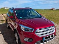 Usado Ford Kuga Titanium 150 HP (110 kW) 2018 Vermelho SUV