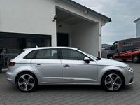 Second-hand Audi A3 Exclusive 125 CP (91 kW) 2013 Argintiu Berlinǎ