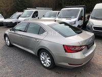 Gebraucht Skoda Superb Style 150 PS (110 kW) 2015 Silber Limousine