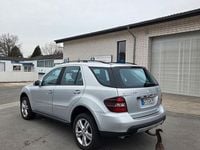 Gebraucht Mercedes ML320 224 PS (164 kW) 2007 Silber SUV