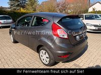 Gebraucht Ford Fiesta Titanium 82 PS (60 kW) 2016 Grau Kleinwagen