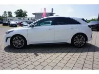 Neu Kia Ceed GT GT-Line 140 PS (102 kW) 2025 Weiss Limousine