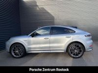 Gebraucht Porsche Cayenne 470 PS (345 kW) 2022 Andere farbe SUV