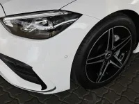 Gebraucht Mercedes C200 AMG 163 PS (119 kW) 2024 Unilack polarweiß Kombi