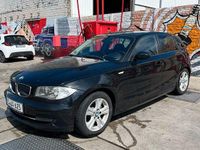Gebraucht BMW 116 122 PS (89 kW) 2009 Schwarz Kleinwagen