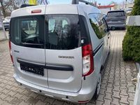 Gebraucht Dacia Dokker Lauréate 90 PS (66 kW) 2018 Grau Van / Kleinbus