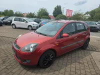Gebraucht Ford Fiesta 80 PS (58 kW) 2007 Rot Kleinwagen