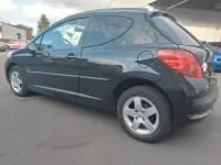 Gebraucht Peugeot 207 Urban Move 73 PS (53 kW) 2008 Schwarz Limousine