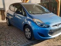 Gebraucht Hyundai ix20 90 PS (66 kW) 2011 Blau Kleinwagen