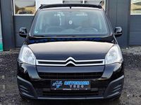 Gebraucht Citroën Berlingo Feel 99 PS (72 kW) 2015 Lack onyx schwarz Van / Kleinbus