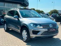 Gebraucht VW Touareg 204 PS (150 kW) 2017 Grau SUV