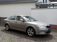 Gebraucht Skoda Octavia 105 PS (77 kW) 2012 Beige Limousine