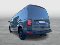 Gebraucht VW T7 150 PS (110 kW) 2024 Grau Van