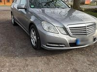 Gebraucht Mercedes E220 Elegance 170 PS (125 kW) 2012 Silber Kombi