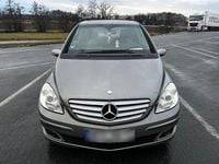 Gebraucht Mercedes B200 140 PS (102 kW) 2007 Grau Van / Kleinbus