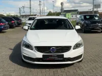 Gebraucht Volvo V60 Business Edition 150 PS (110 kW) 2015 Weiß Kombi
