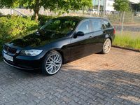 Gebraucht BMW 320 150 PS (110 kW) 2007 Schwarz Kombi