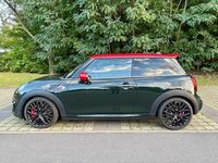 Gebraucht Mini John Cooper Works 231 PS (169 kW) 2020 Grün Kleinwagen