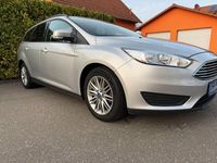 Gebraucht Ford Focus Trend 101 PS (74 kW) 2017 Silber Kombi