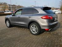 Gebraucht Porsche Cayenne 299 PS (219 kW) 2011 Grau SUV