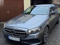 Gebraucht Mercedes E400 Night 330 PS (242 kW) 2023 Grau Limousine