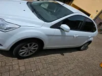 Używany Ford Focus 125 KM (91 kW) 2010 Biały Sedan/Limuzyna