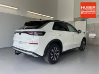 Neu VW T-Roc Life 150 PS (110 kW) 2026 [0qa1] pure white / dach schwarz SUV