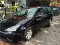 Gebraucht Ford Focus Ambiente 101 PS (74 kW) 2002 Schwarz Limousine