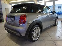 Gebraucht Mini Cooper 136 PS (100 kW) 2023 Silber Kleinwagen