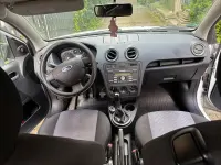 Gebraucht Ford Fusion 80 PS (58 kW) 2008 Weiß Kleinwagen