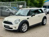 Gebraucht Mini Cooper 75 PS (55 kW) 2009 Weiß Kleinwagen