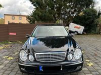 gebraucht Mercedes E320 Schwarz Limousine W211 Elegance